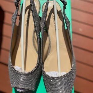 J Renee Jenvey Women’s Low Heel Slingback